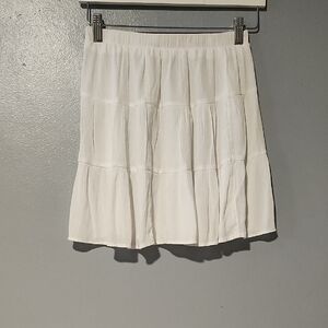 Source Unknown White A-Line Skirt All Tags Was Removed